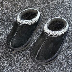 Black UGG Tasman Slip-On Shoes with Knit Trim